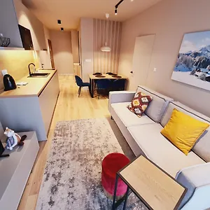 https://apartament-d2-karpatia-5d-apartamenty.karpacz-hotel.com